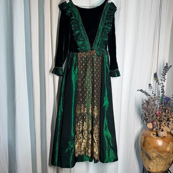 Unbranded Dresses & Skirts - Vintage 1970s Renaissance Green Velvet Taffeta Victorian Maxi Dress Talon XS/S